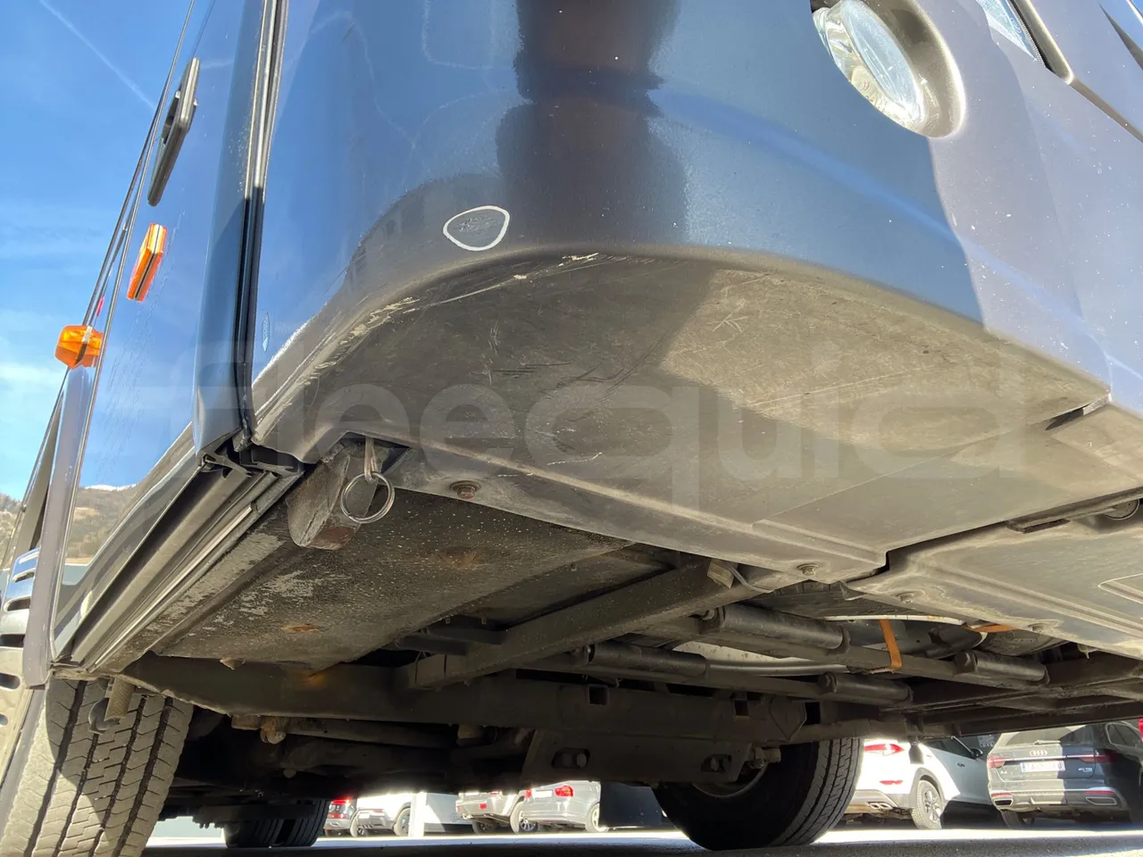 Temsa MD9 A/A3J/1L - Euro 6 - 213 kW - 9.480 mt - front shock absorbers right