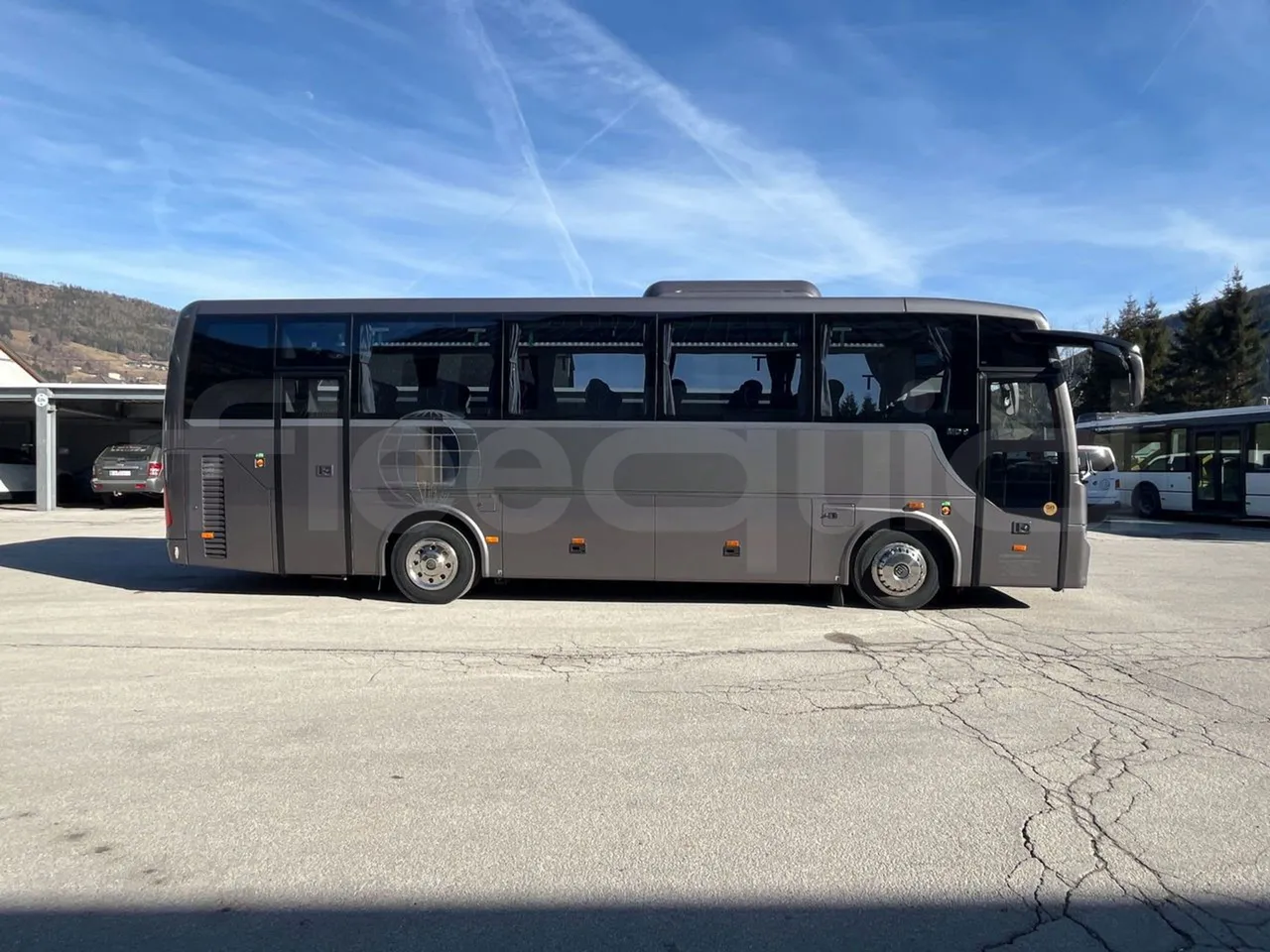 Temsa MD9 A/A3J/1L - Euro 6 - 213 kW - 9.480 mt - platform open photo