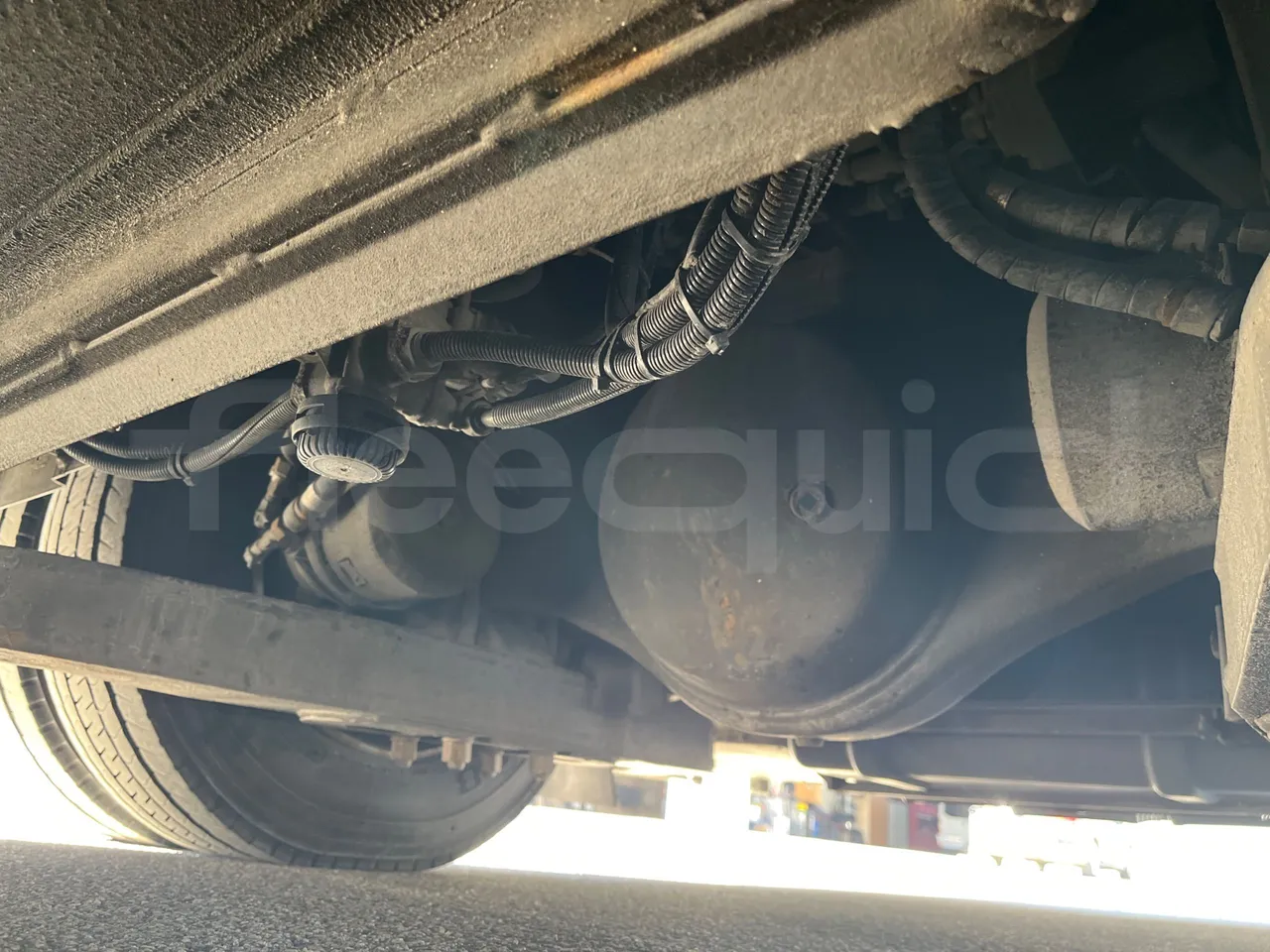 Temsa MD9 A/A3J/1L - Euro 6 - 213 kW - 9.480 mt - axel 3 shock absorbers 1 right