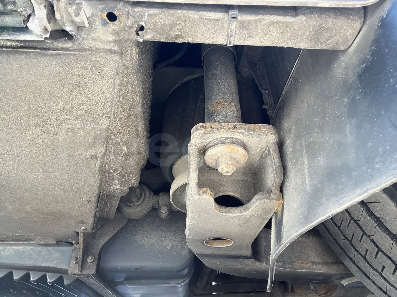 Temsa MD9 A/A3J/1L - Euro 6 - 213 kW - 9.480 mt - axle 2 shock absorbers 2 left