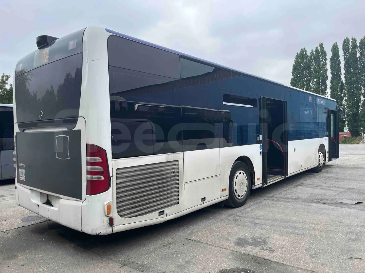 Mercedes-Benz Citaro - 3/4 Rear Right Side Doors Open