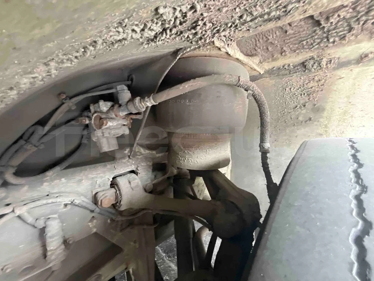Mercedes-Benz Citaro - First Axle Shock Absorbers Left Side