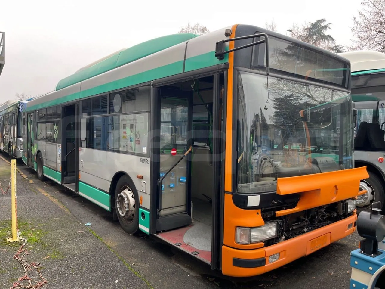 Irisbus 491E 491E.12 - Euro5 - 200kW - 11.995mt - Base cover photo