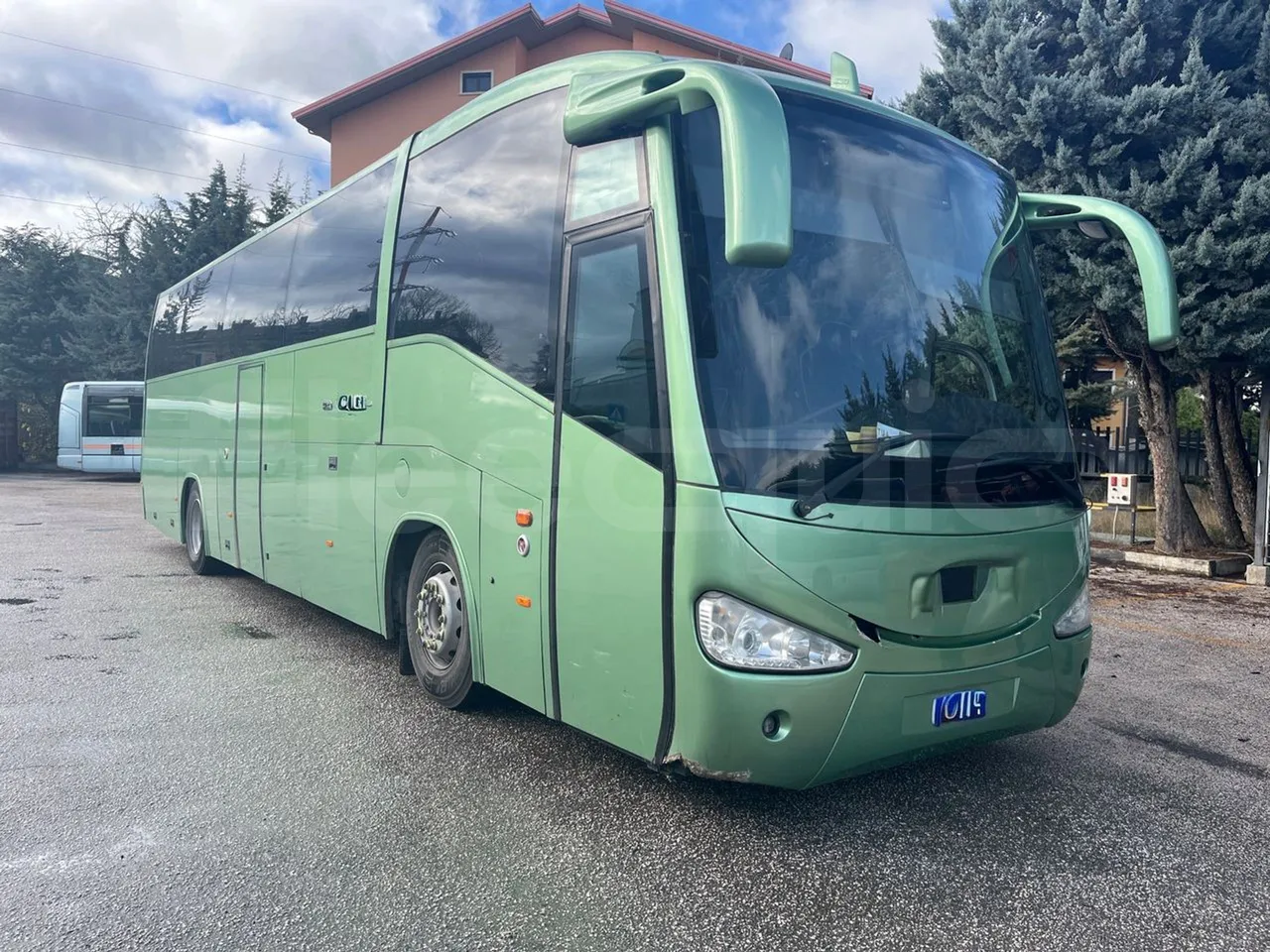 Irizar Scania K380EB - EUR4 - 279kW - 12m - 3/4 front right doors