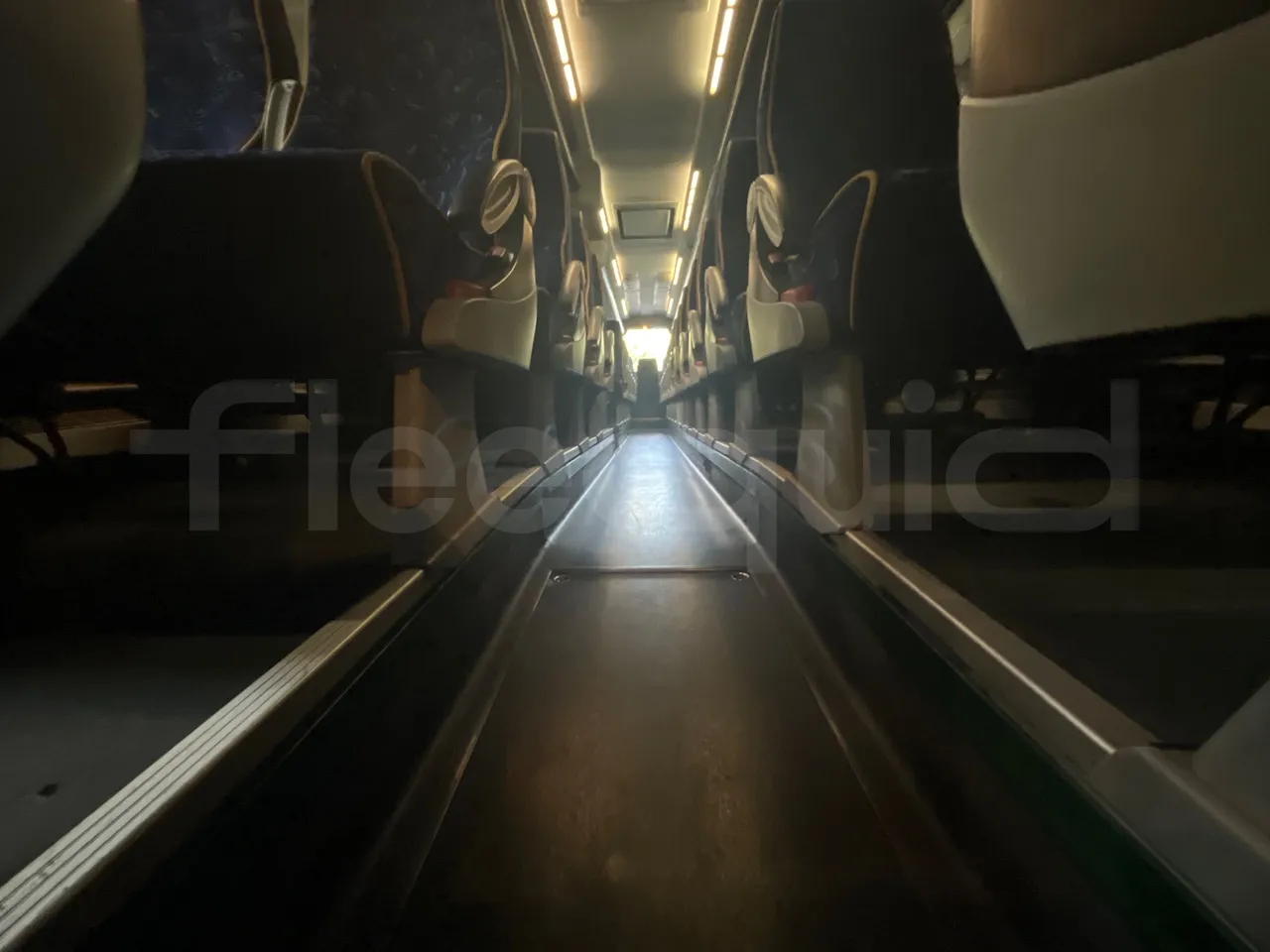 Irizar Scania K380EB - EUR4 - 279kW - 12m - seat brackets photo