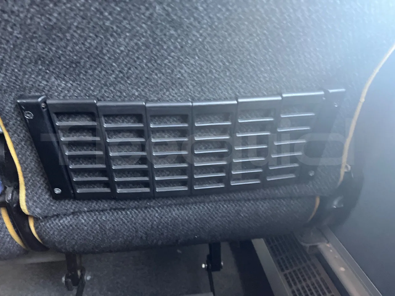 Irizar Scania K380EB - EUR4 - 279kW - 12m - mesh detail photo