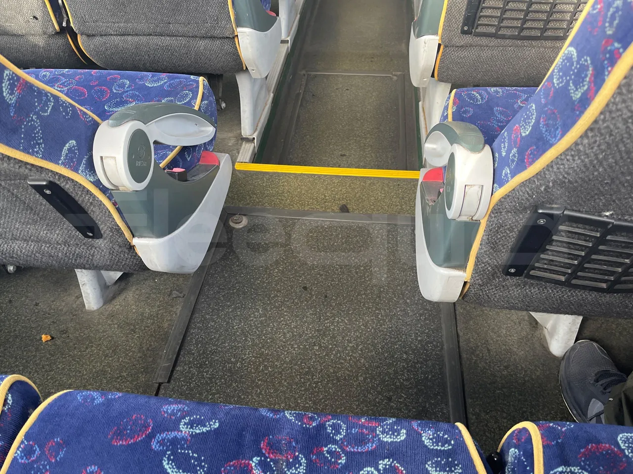 Irizar Scania K380EB - EUR4 - 279kW - 12m - floor hatches photo