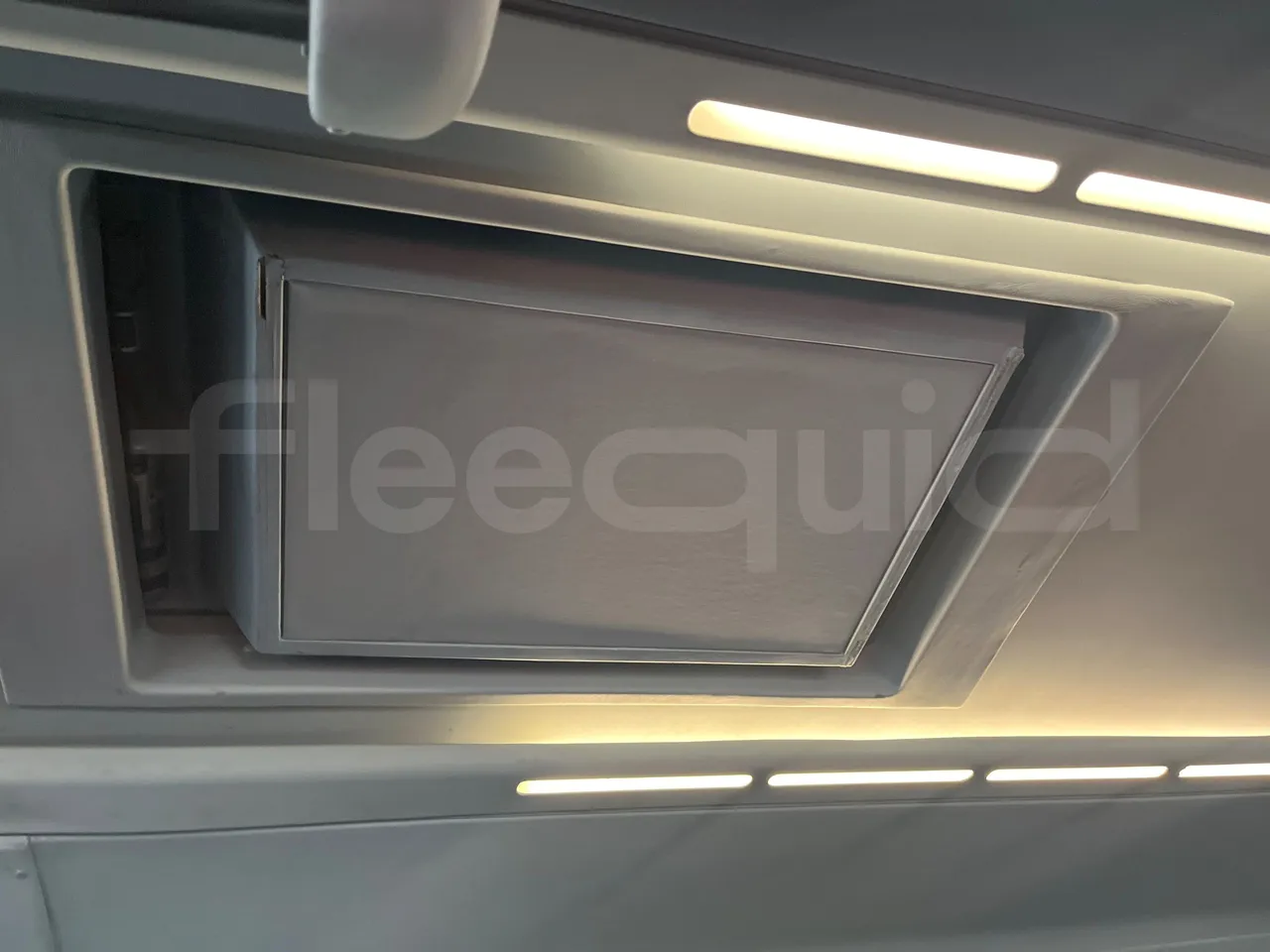 Irizar Scania K380EB - EUR4 - 279kW - 12m - roof hatch 1