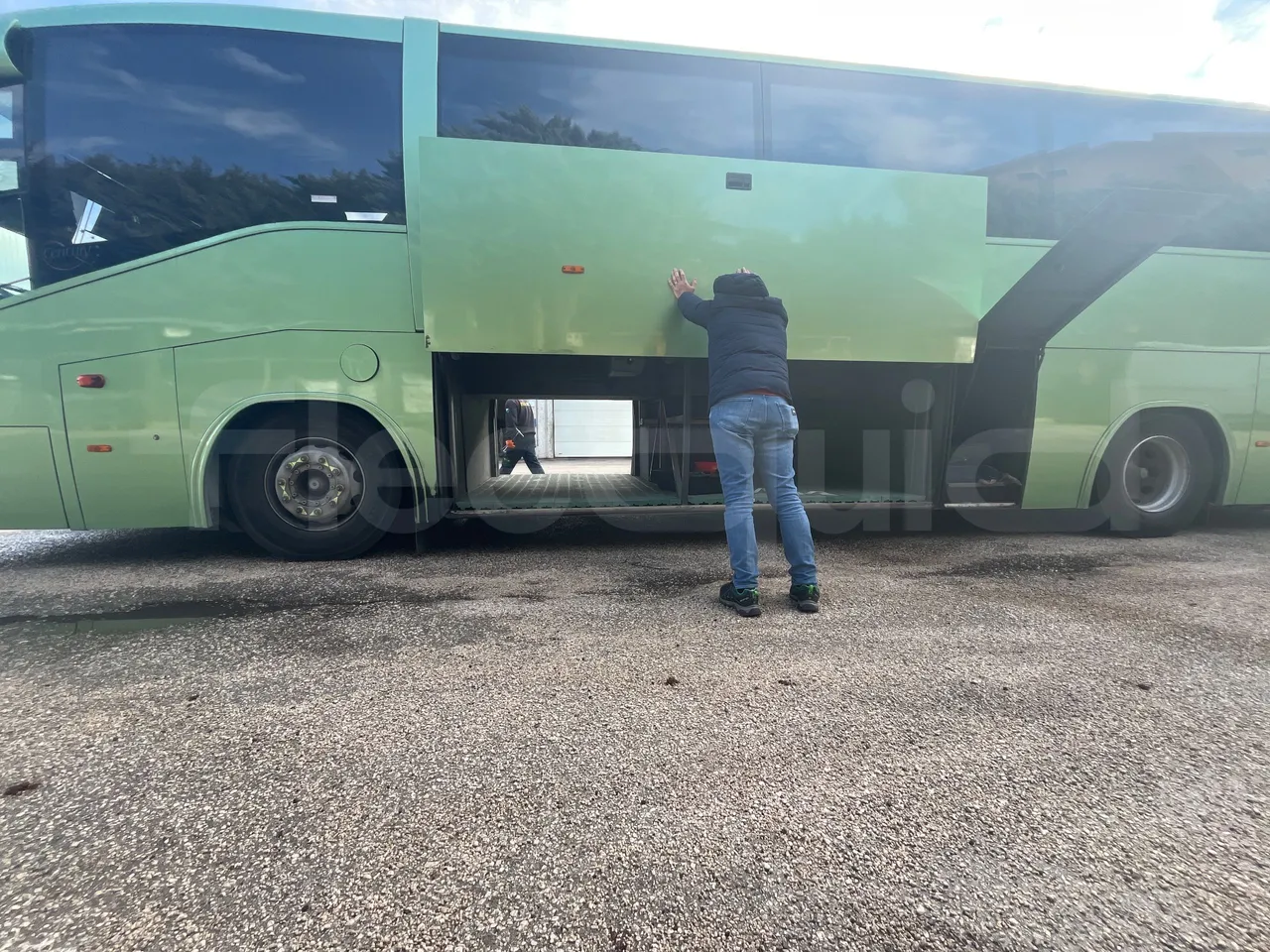 Irizar Scania K380EB - EUR4 - 279kW - 12m - luggage rack photo