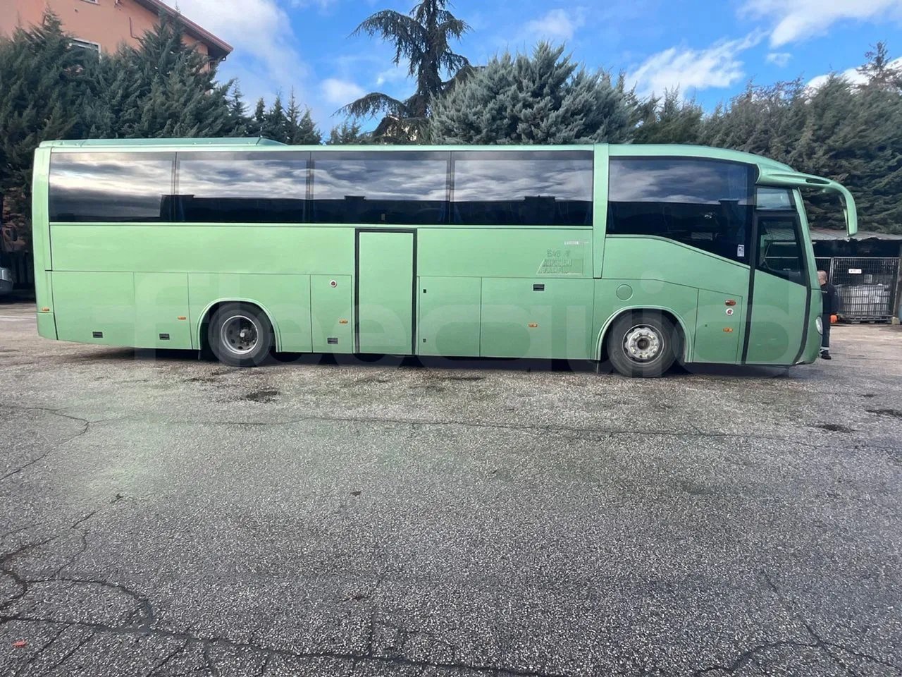 Irizar Scania K380EB - EUR4 - 279kW - 12m - right side doors closed