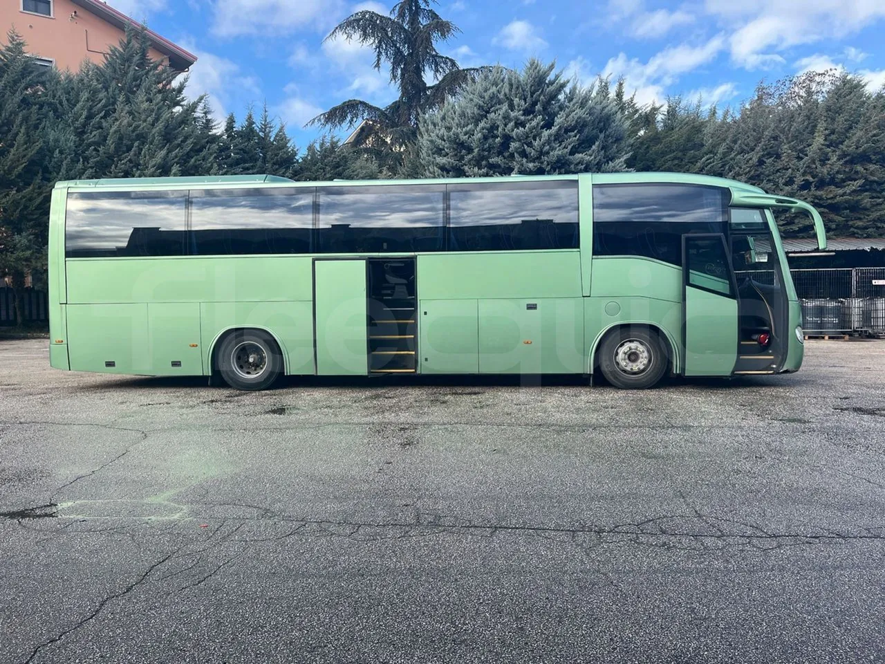 Irizar Scania K380EB - EUR4 - 279kW - 12m - right side doors open