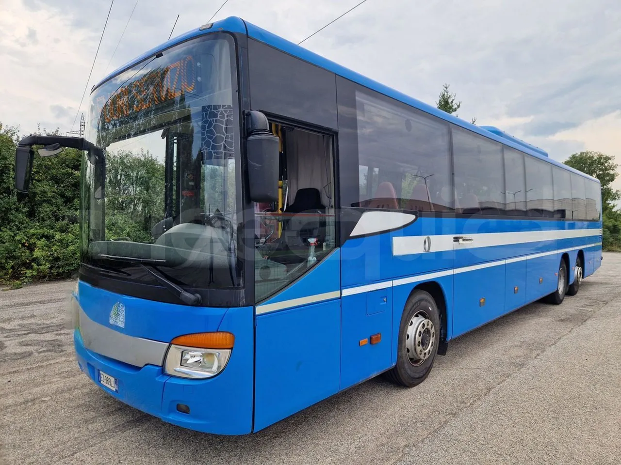 Setra S417 S417 UL/ Euro 5 - 260 Kw - 14,030 Mt - 3/4 front left (mandatory for bus to scrap)