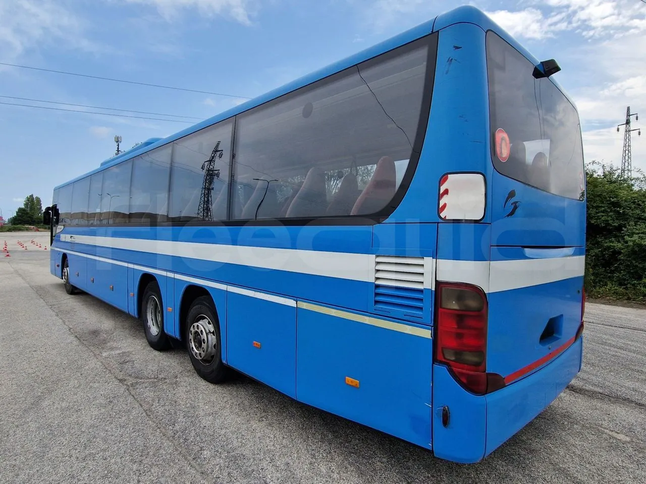 Setra S417 S417 UL/ Euro 5 - 260 Kw - 14,030 Mt - 3/4 left rear side