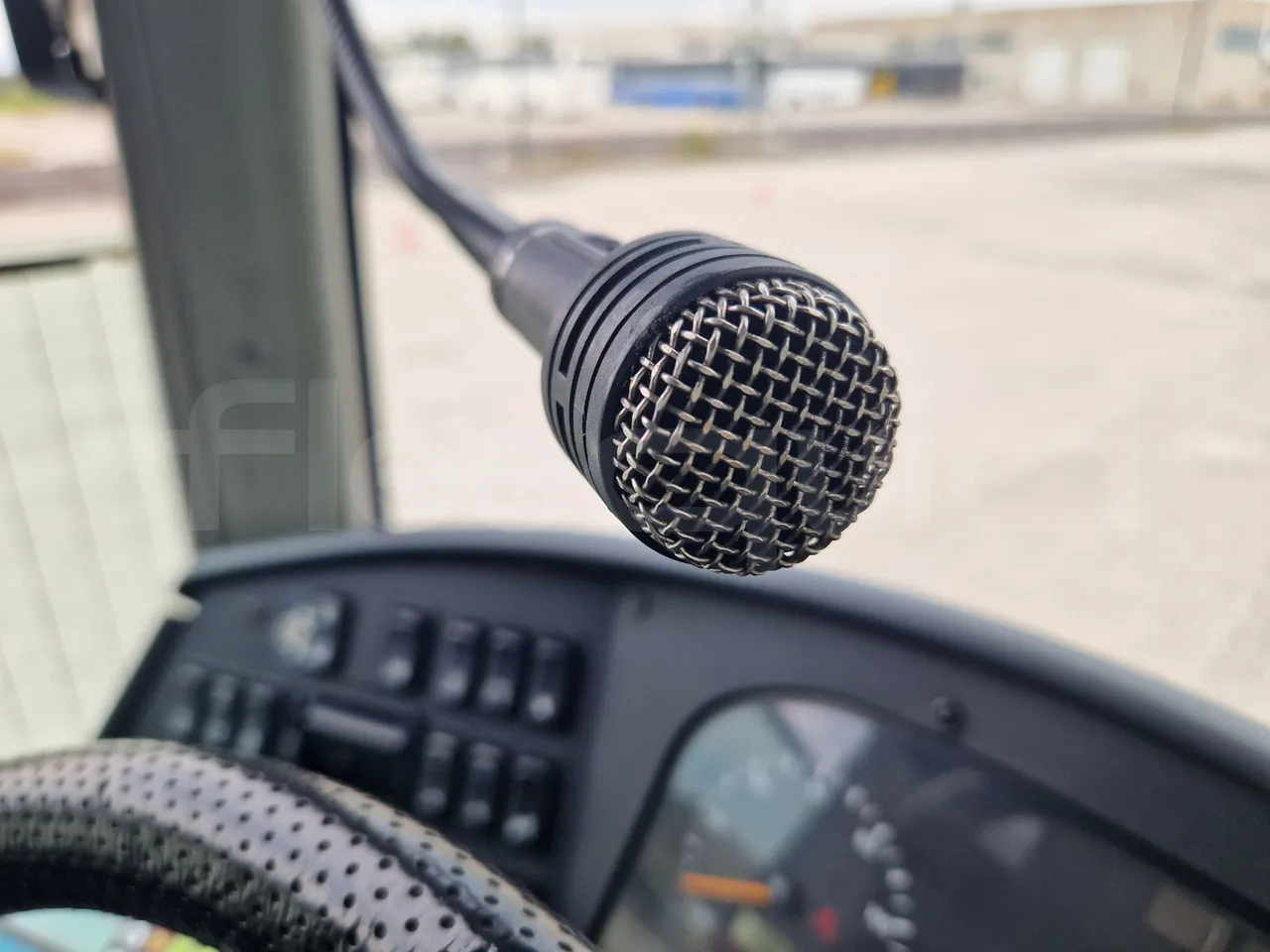 Setra S417 S417 UL/ Euro 5 - 260 Kw - 14,030 Mt - driver microphone accessories photo