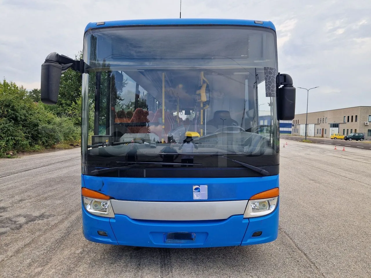Setra S417 S417 UL/ Euro 5 - 260 Kw - 14,030 Mt - front photo