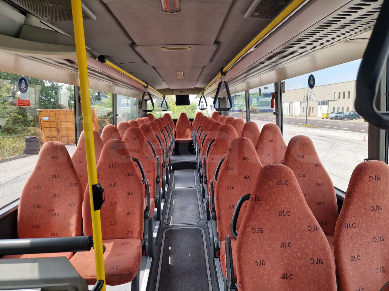 Setra S417 S417 UL/ Euro 5 - 260 Kw - 14,030 Mt - interior reverse seats driver height (mandatory for bus to scrap)