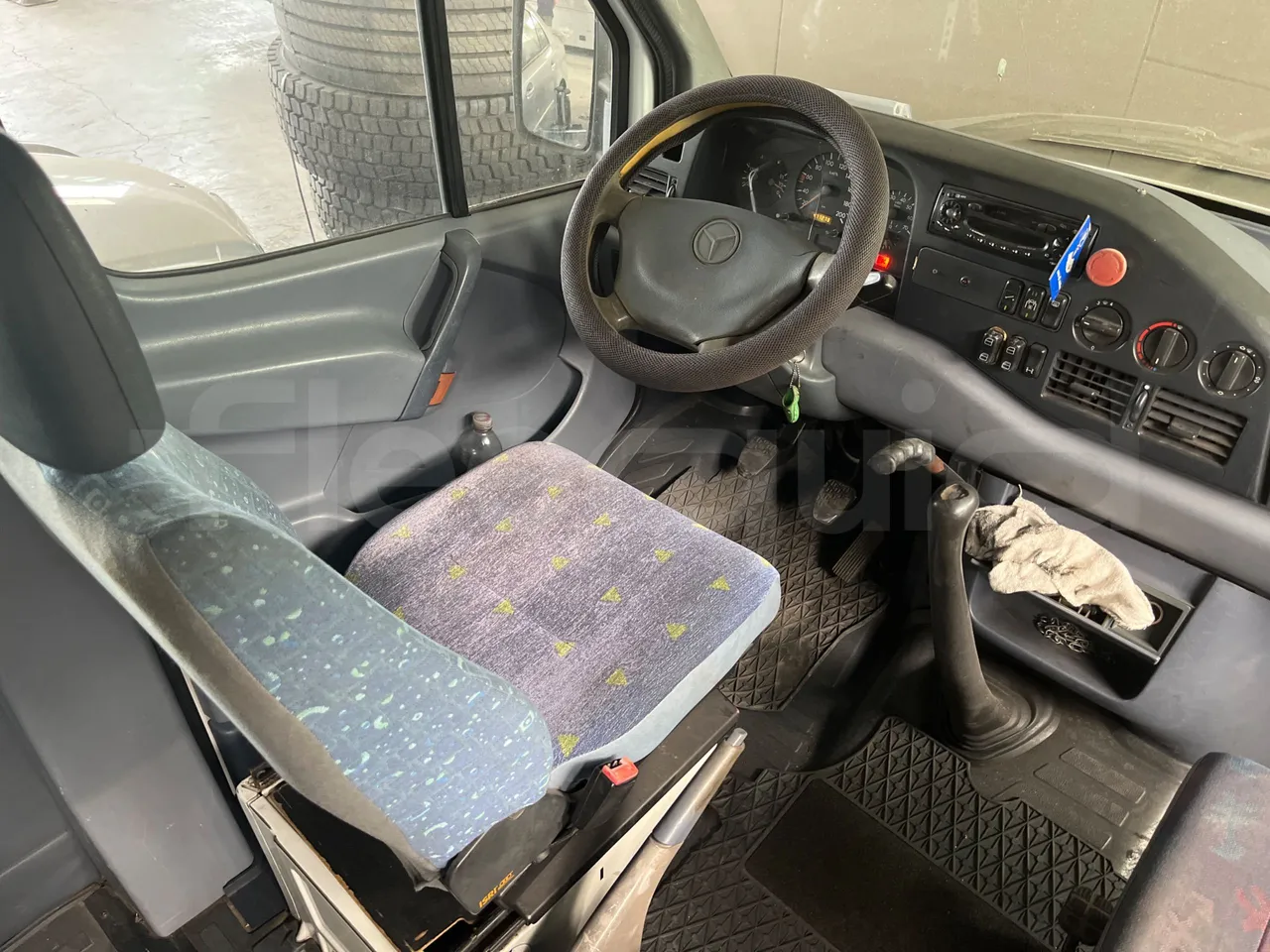 Mercedes-Benz Sprinter 312 - Euro 2 - 90kW - 6.535m - buttons panels on (mandatory for bus to scrap)