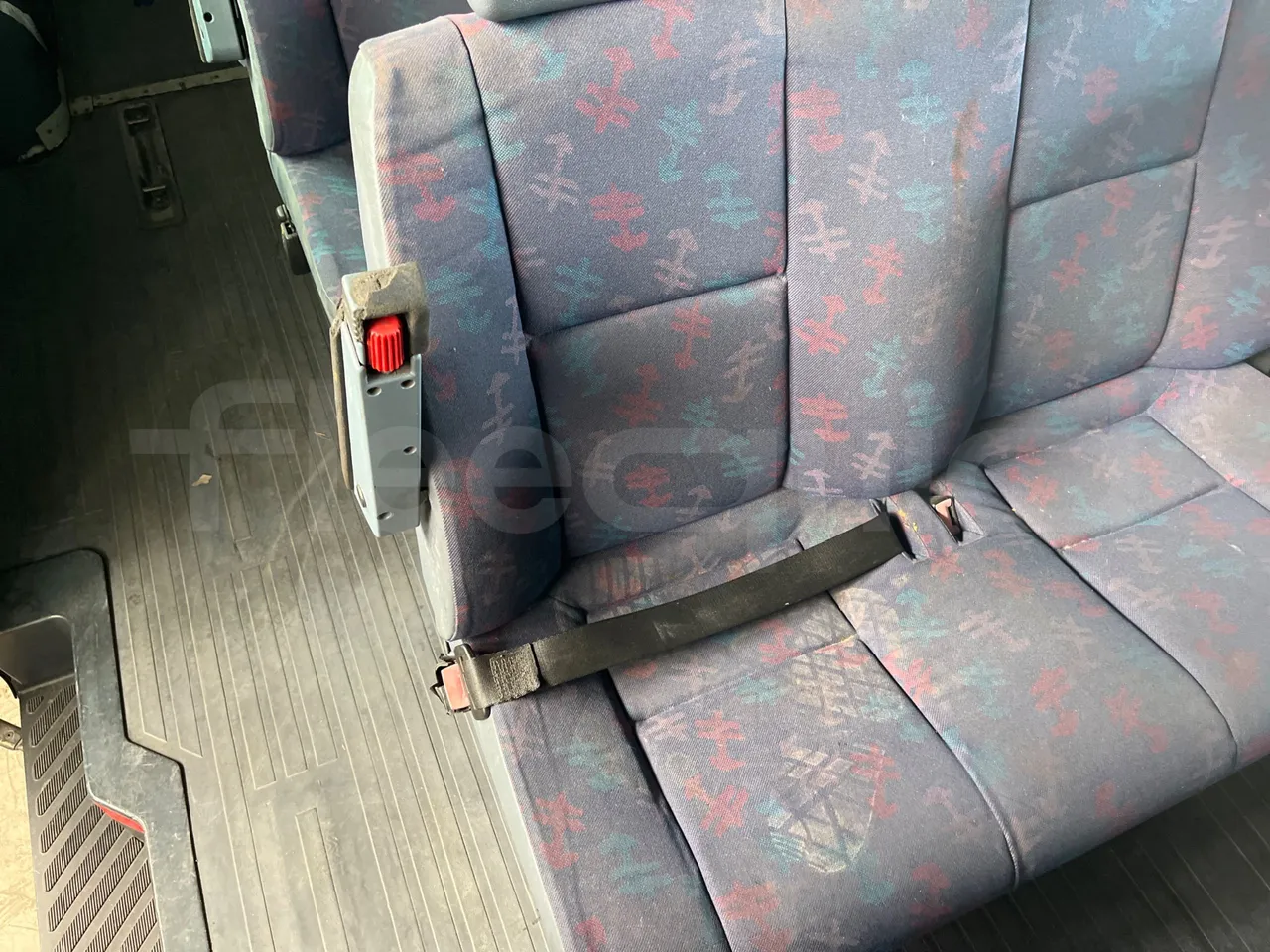 Mercedes-Benz Sprinter 312 - Euro 2 - 90kW - 6.535m - central seat safety belt