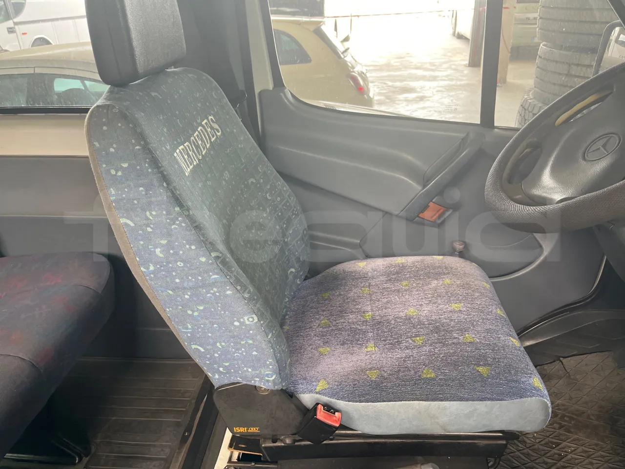 Mercedes-Benz Sprinter 312 - Euro 2 - 90kW - 6.535m - driver's seat photo (mandatory for bus to scrap)
