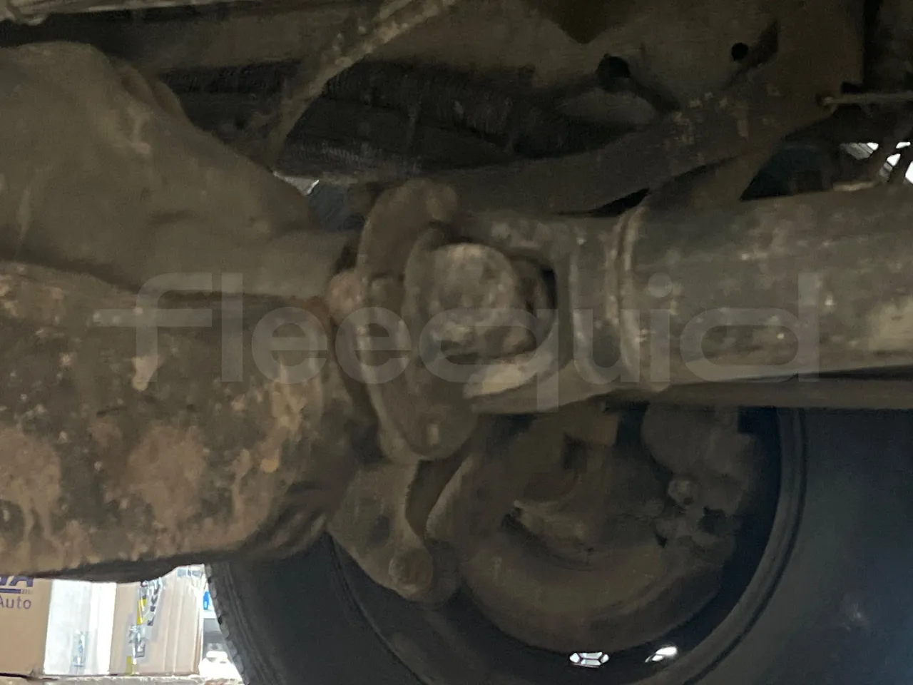 Mercedes-Benz Sprinter 312 - Euro 2 - 90kW - 6.535m - driveshaft photo