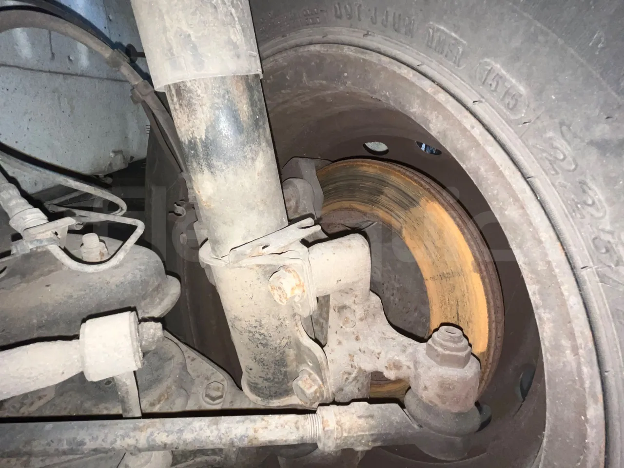 Mercedes-Benz Sprinter 312 - Euro 2 - 90kW - 6.535m - front discs right