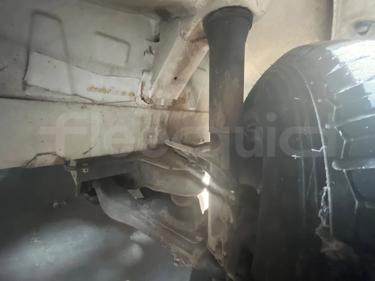 Mercedes-Benz Sprinter 312 - Euro 2 - 90kW - 6.535m - front shock absorbers left