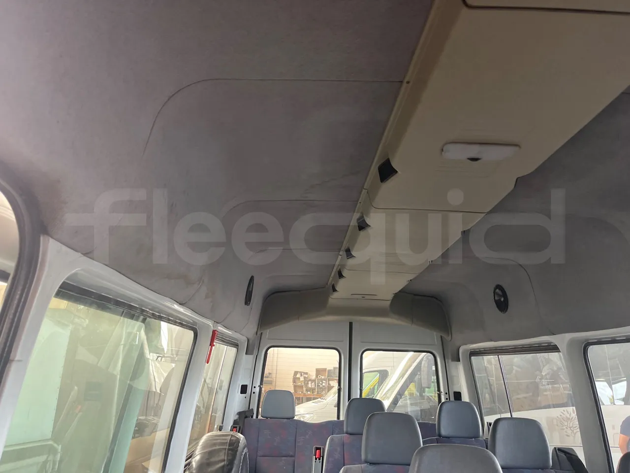 Mercedes-Benz Sprinter 312 - Euro 2 - 90kW - 6.535m - overhead compartments photo