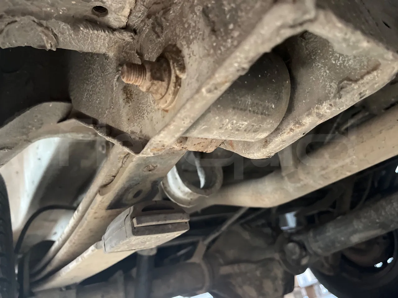 Mercedes-Benz Sprinter 312 - Euro 2 - 90kW - 6.535m - axel 3 leaf spring left