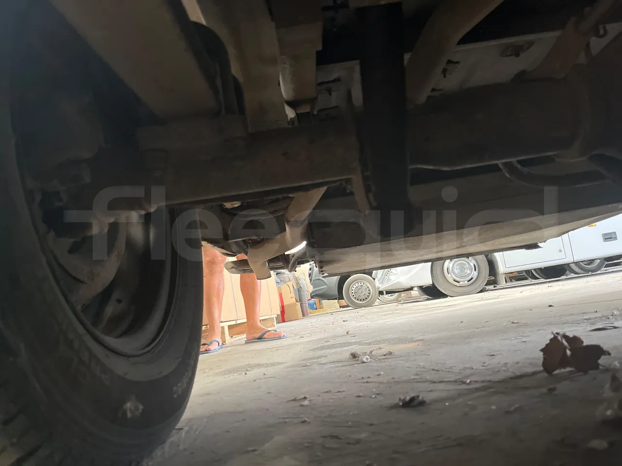Mercedes-Benz Sprinter 312 - Euro 2 - 90kW - 6.535m - axle 3 right side