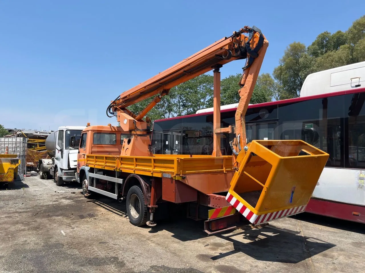 Iveco Fiat109 14.1.3 - EUR0 - 102kW - 7.77m - 3/4 left rear side