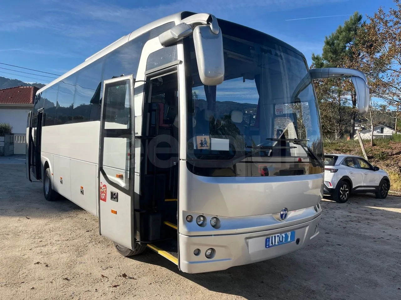 Temsa MD9 A VAR A3C - Euro5 - 184kW - 9.480mt - 3/4 right front doors open