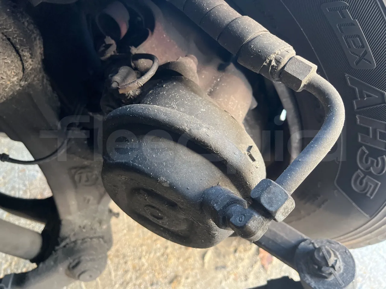 Temsa MD9 A VAR A3C - Euro5 - 184kW - 9.480mt - front brake calipers left