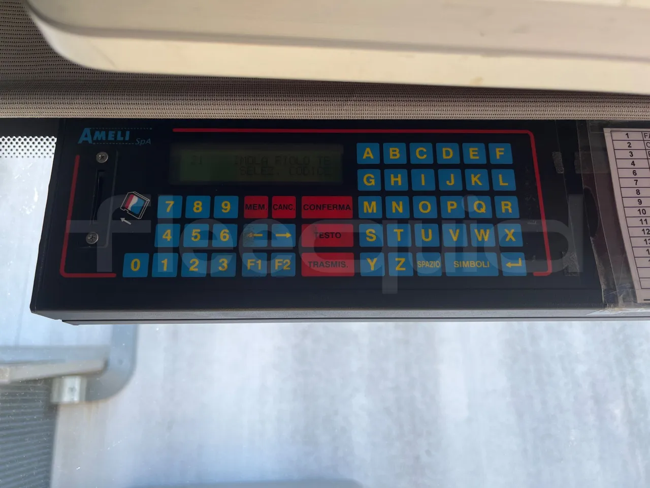 ISUZU Novo Novo Ultra/ Euro 5 - 140 Kw - 7,305 Mt - command unit indicators