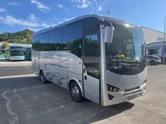 ISUZU Novo Novo Ultra/ Euro 5 - 140 Kw - 7,305 Mt - 3/4 front right doors (mandatory for bus to scrap)