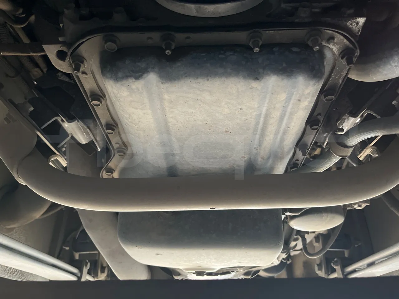 ISUZU Novo Novo Ultra/ Euro 5 - 140 Kw - 7,305 Mt - engine without protection