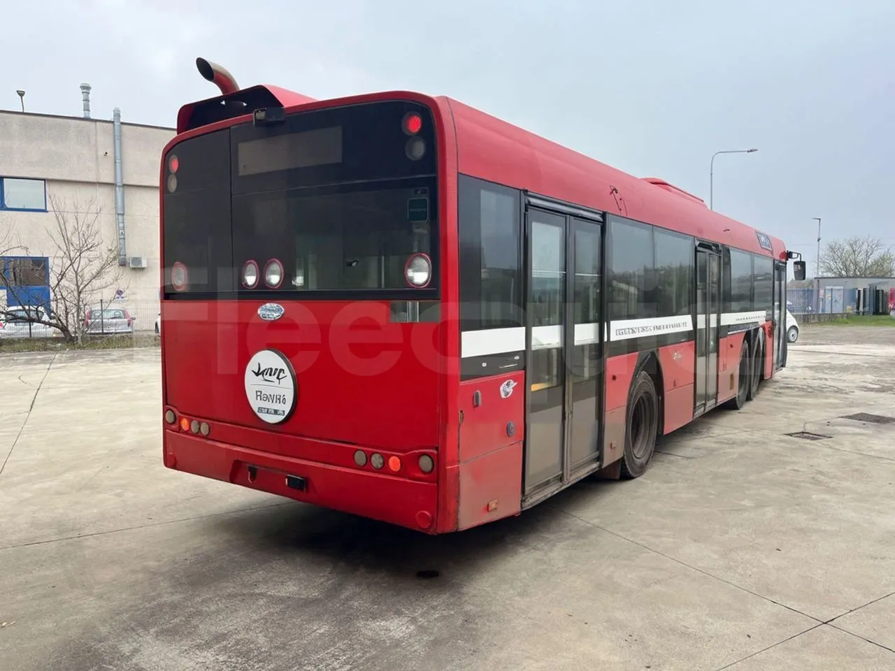 Solaris Urbino 12 - Euro6 - 240kW - 12mt - 3/4 right rear doors closed
