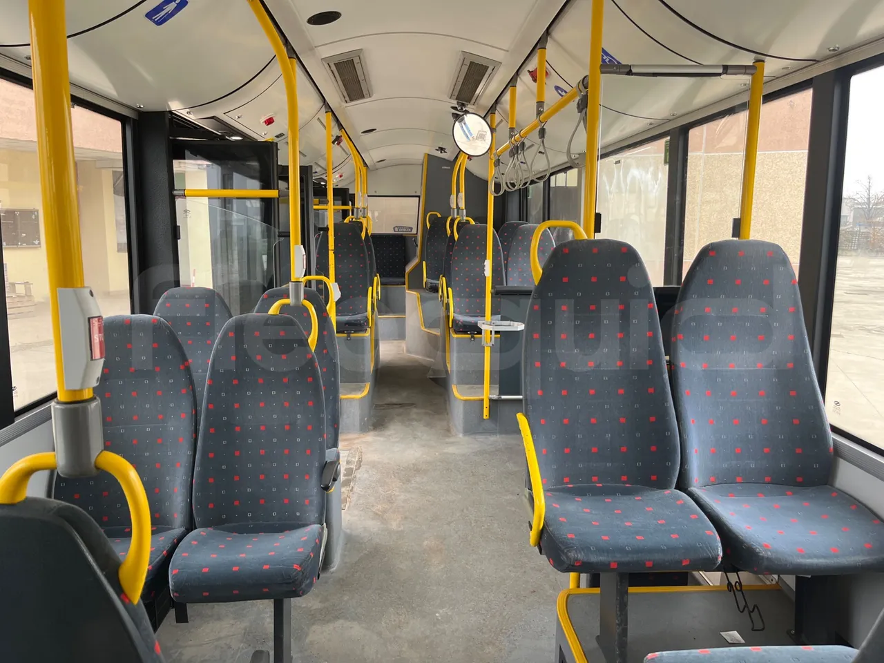 Solaris Urbino 12 - Euro6 - 240kW - 12mt - handrails photo