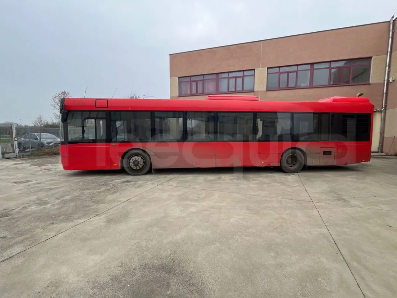 Solaris Urbino 12 - Euro6 - 240kW - 12mt - left side photo