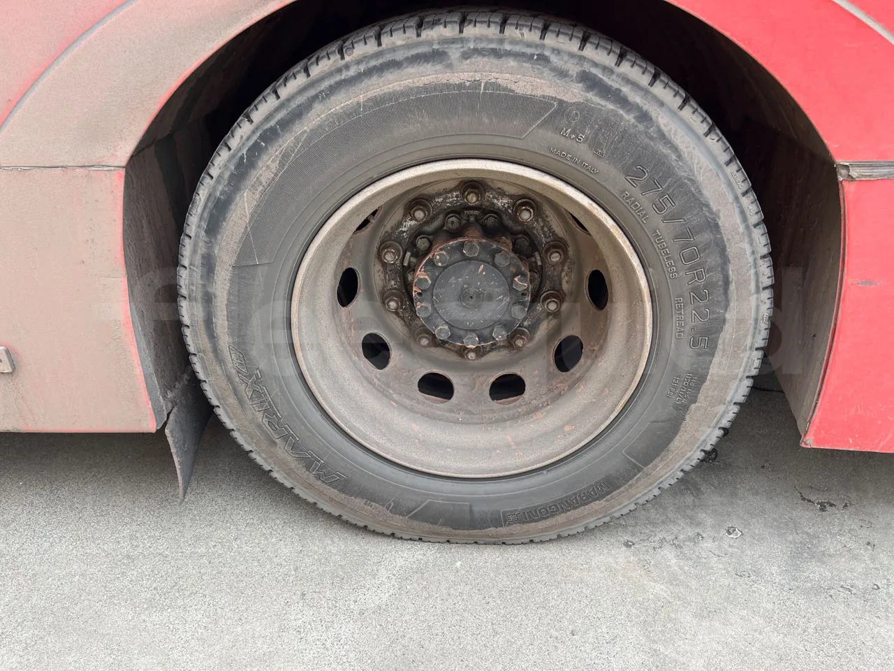 Solaris Urbino 12 - Euro6 - 240kW - 12mt - rear left tire photo
