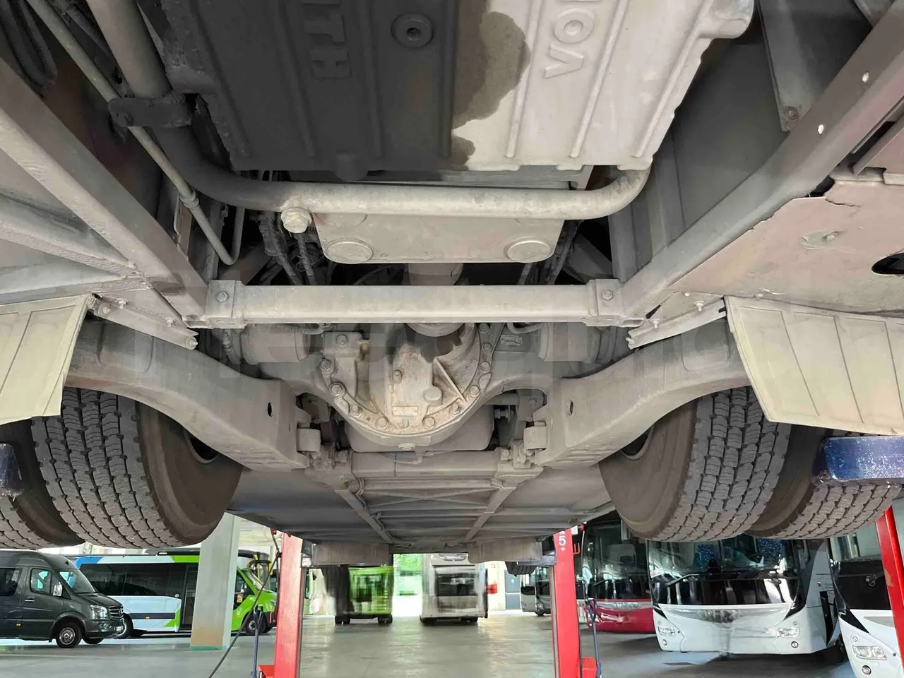 Iveco Crossway - central axle (18m)