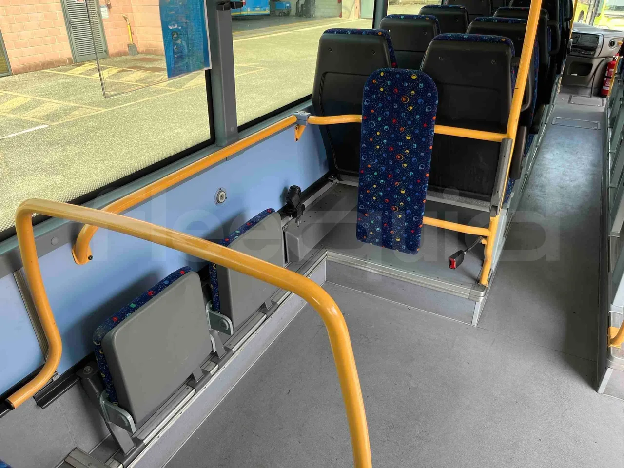 Iveco Crossway - mesh detail photo