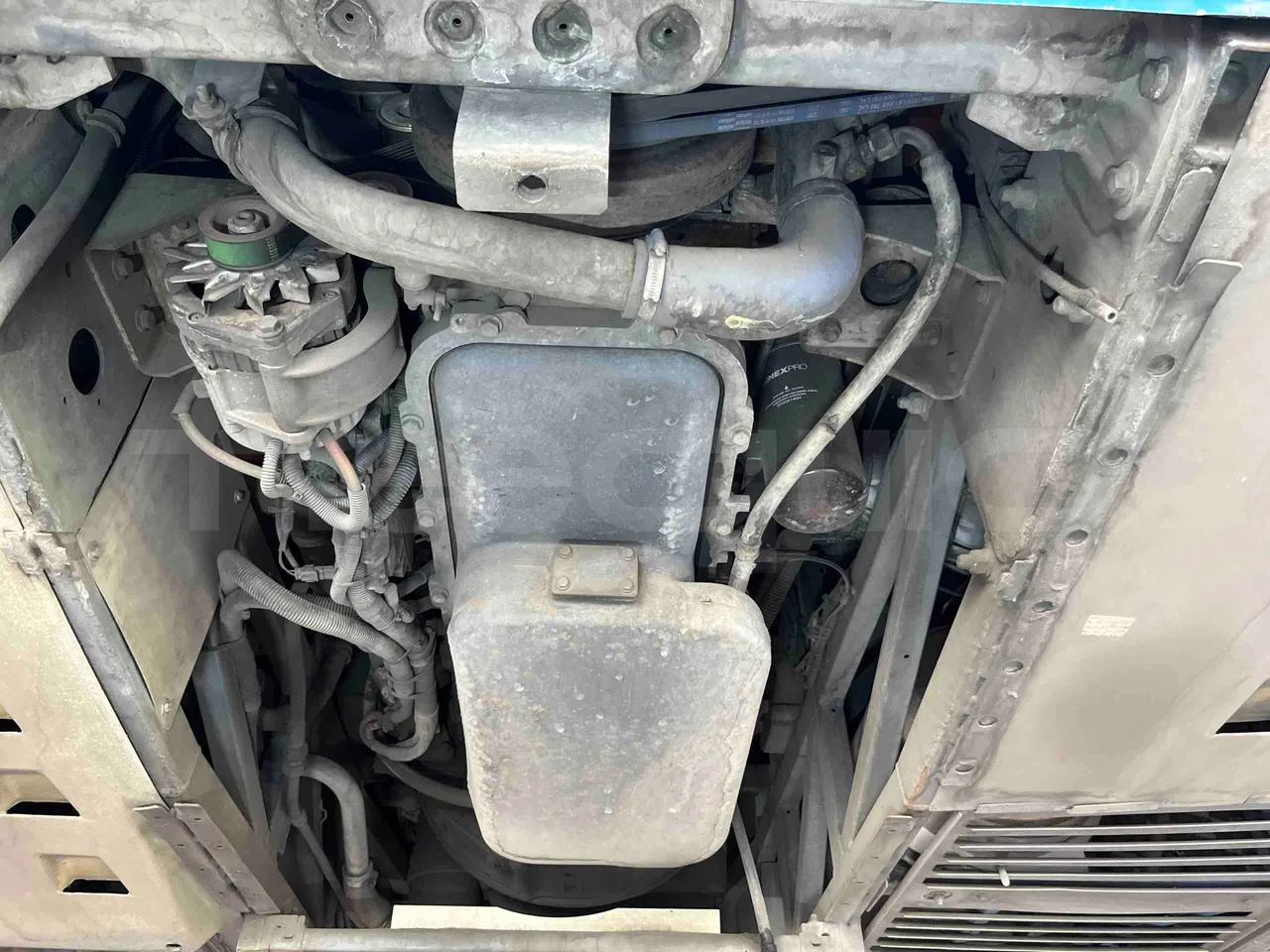 Iveco Crossway - engine without protection