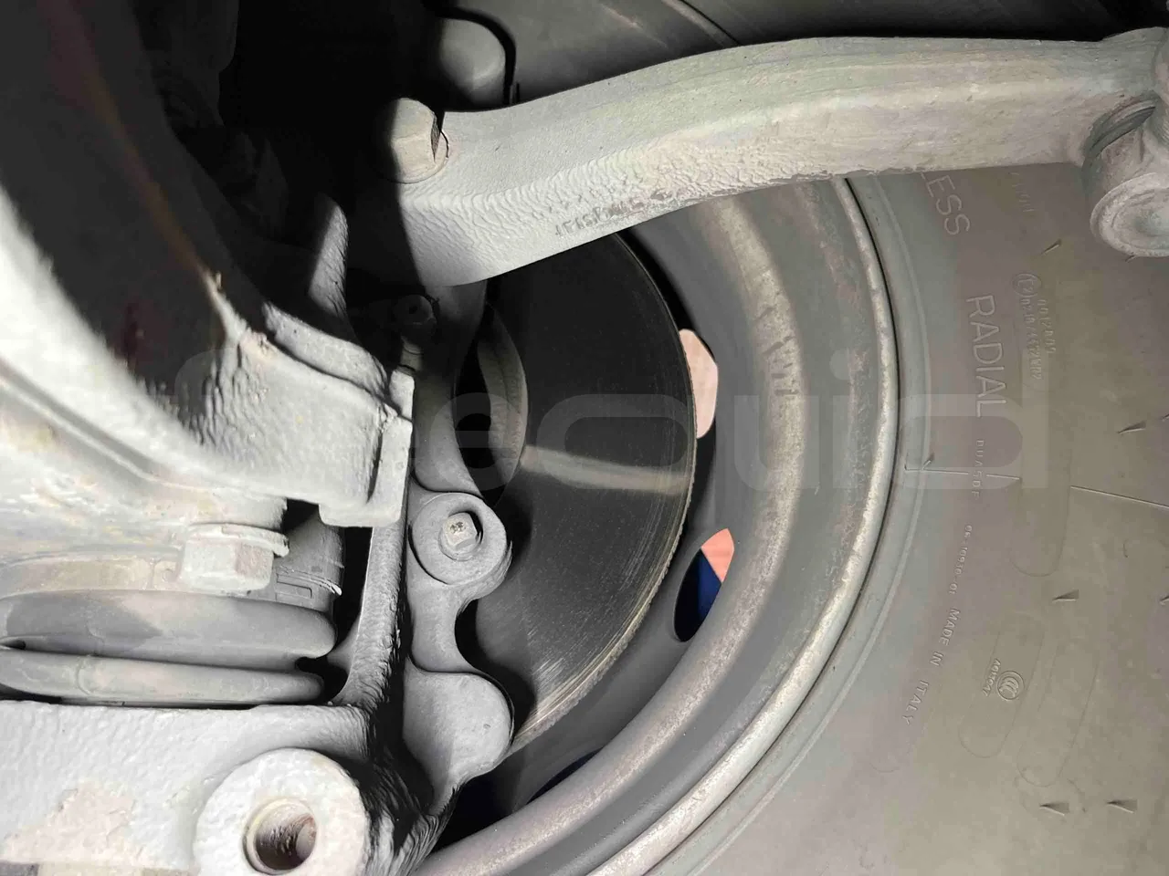 Iveco Crossway - front discs right