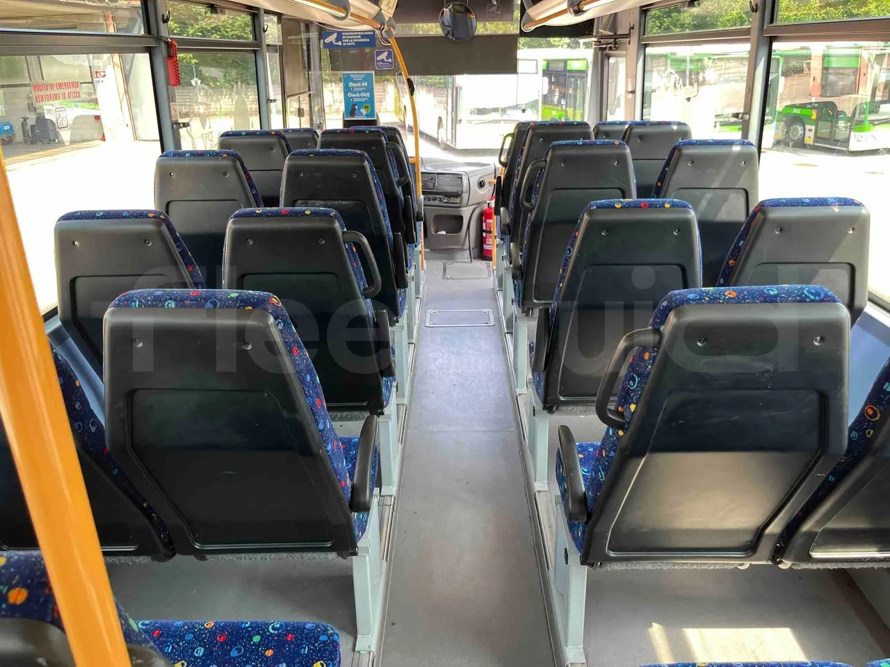 Iveco Crossway - forward view middle aisle