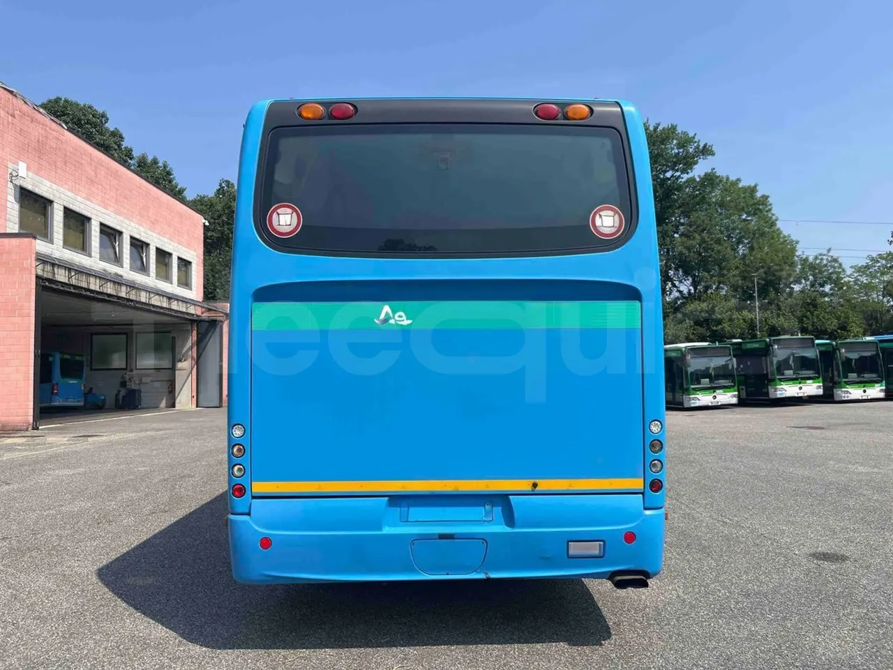 Iveco Crossway - rear hatch closed