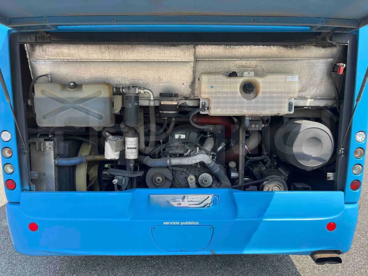Iveco Crossway - rear hatch open