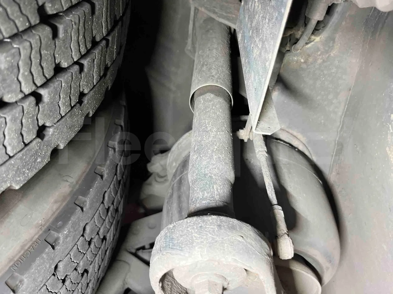 Iveco Crossway - axle 2 shock absorbers 1 right