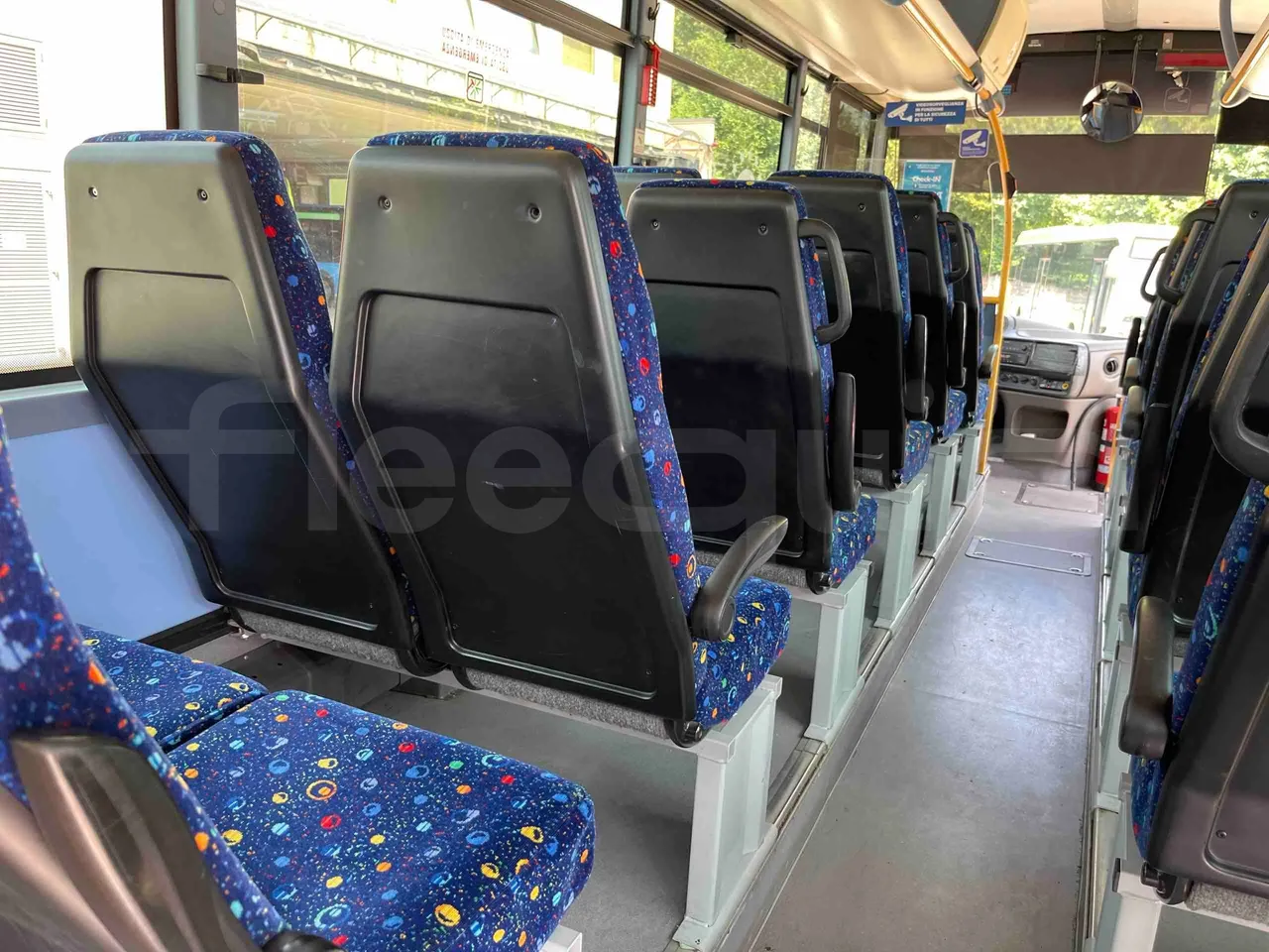 Iveco Crossway - table detail photo
