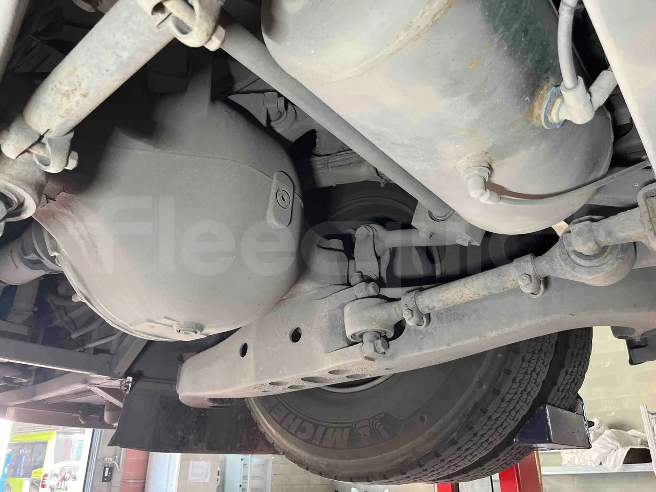Iveco Crossway - axle 3 left side