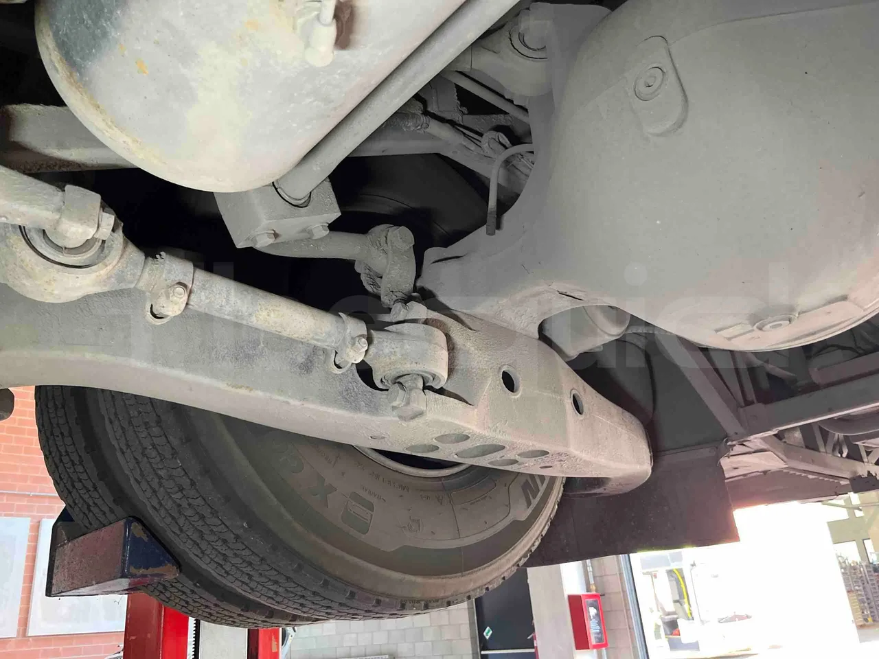 Iveco Crossway - axle 3 right side